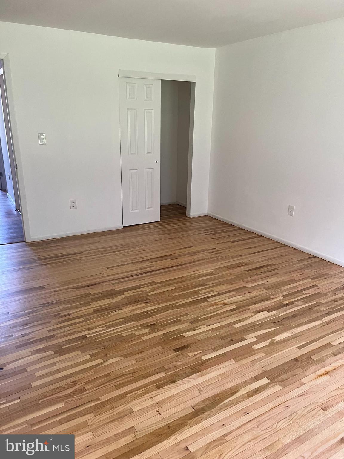 1711 SILVER COURT
