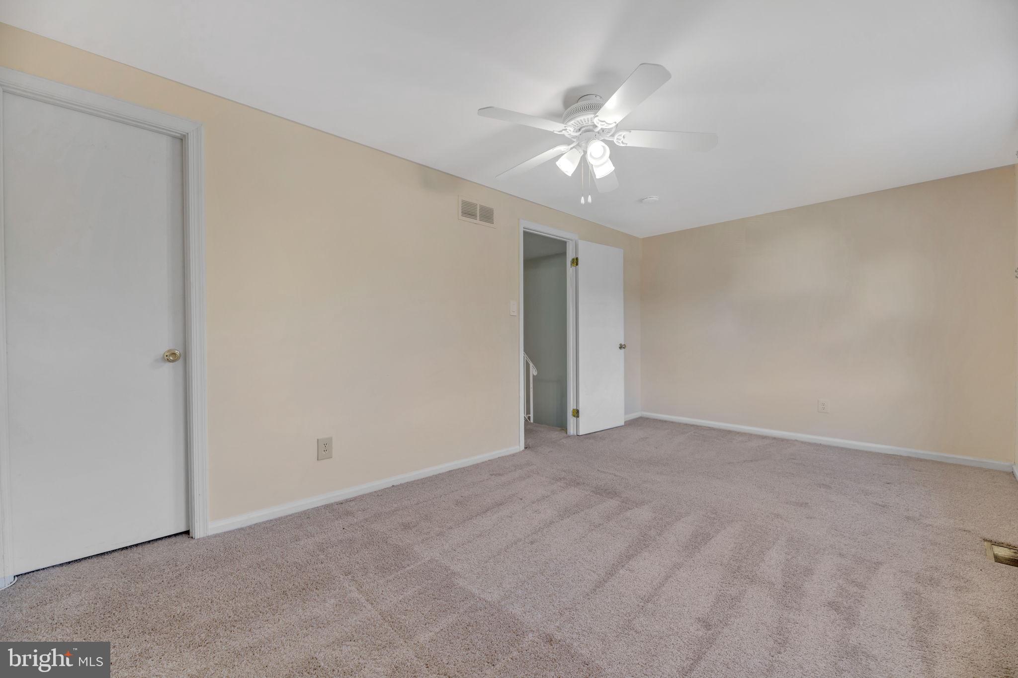 KINGS COURT - Residential Lease