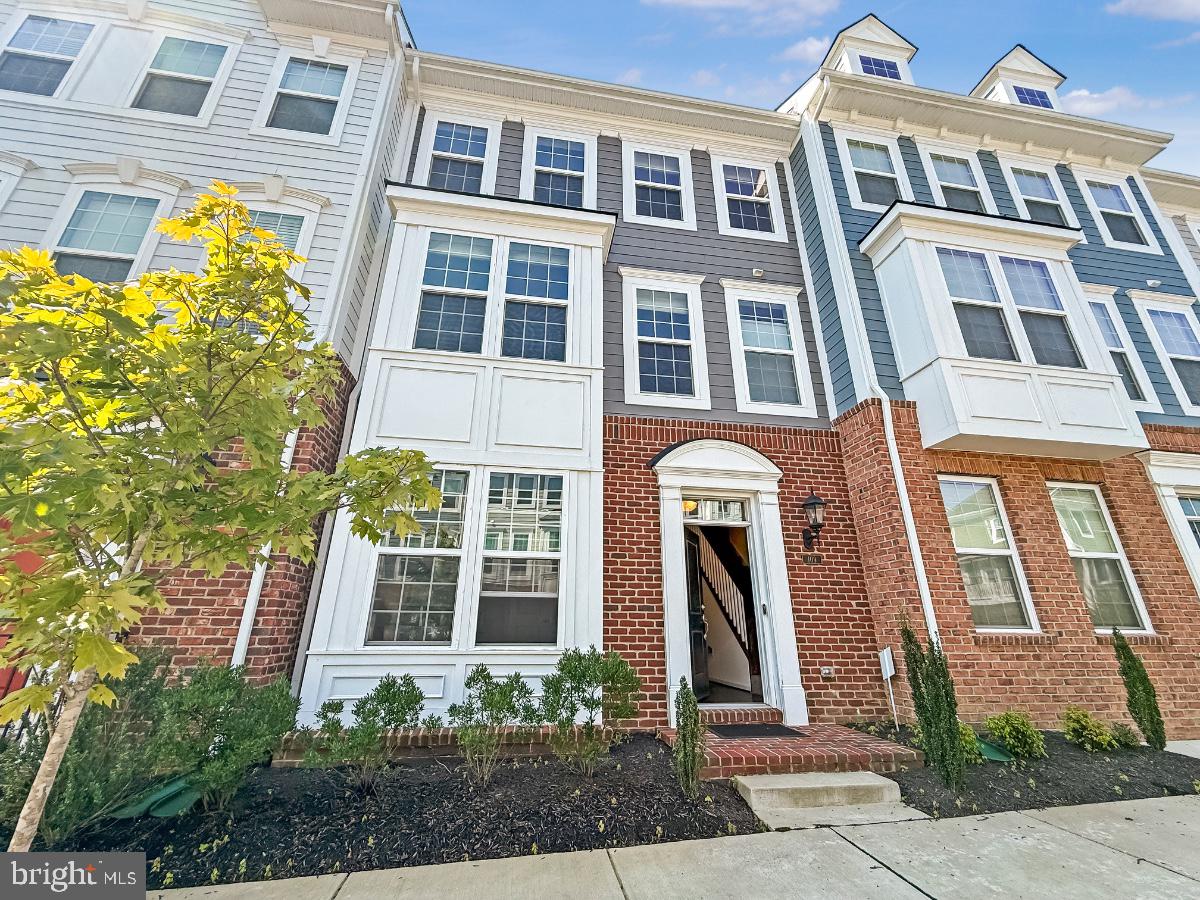 STEEPLECHASE - Residential Lease