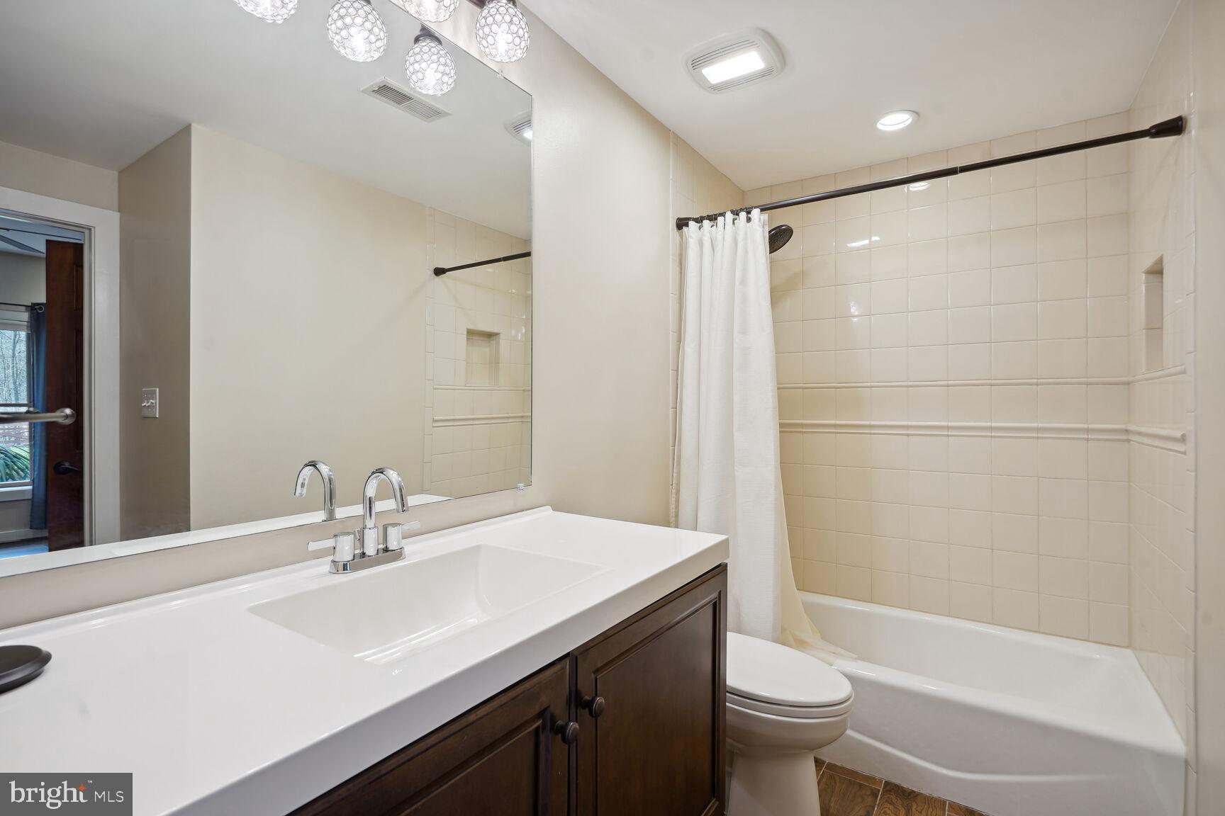 AUTUMN OAKS ESTATES - Residential