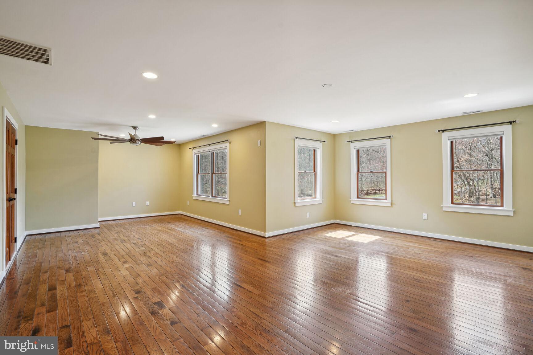 AUTUMN OAKS ESTATES - Residential