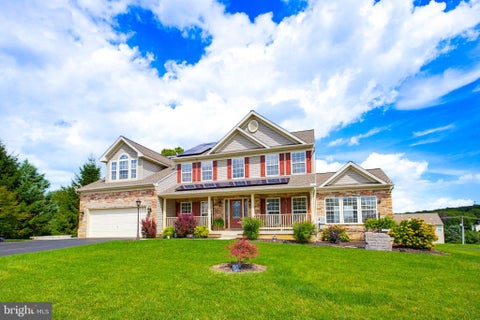 Photo of 295 Palomino Drive, YORK, PA 17402 (MLS # PAYK2110676)