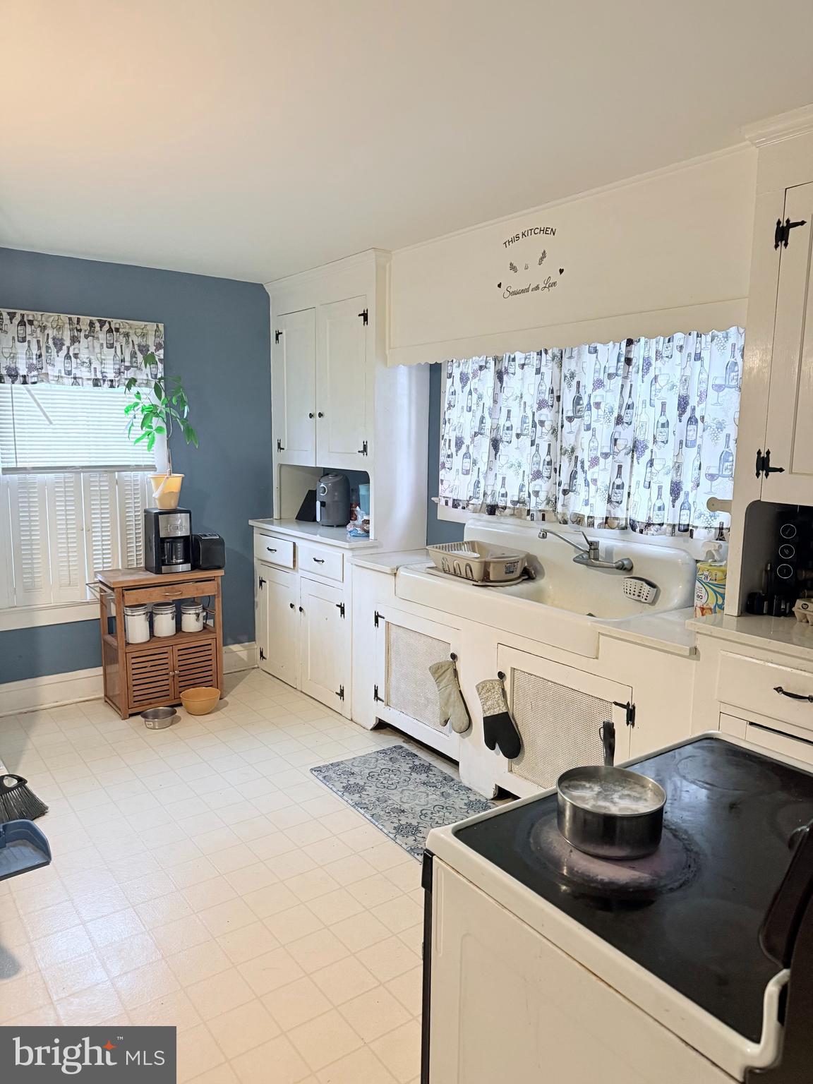 66 N N WEST AVENUE 1/2