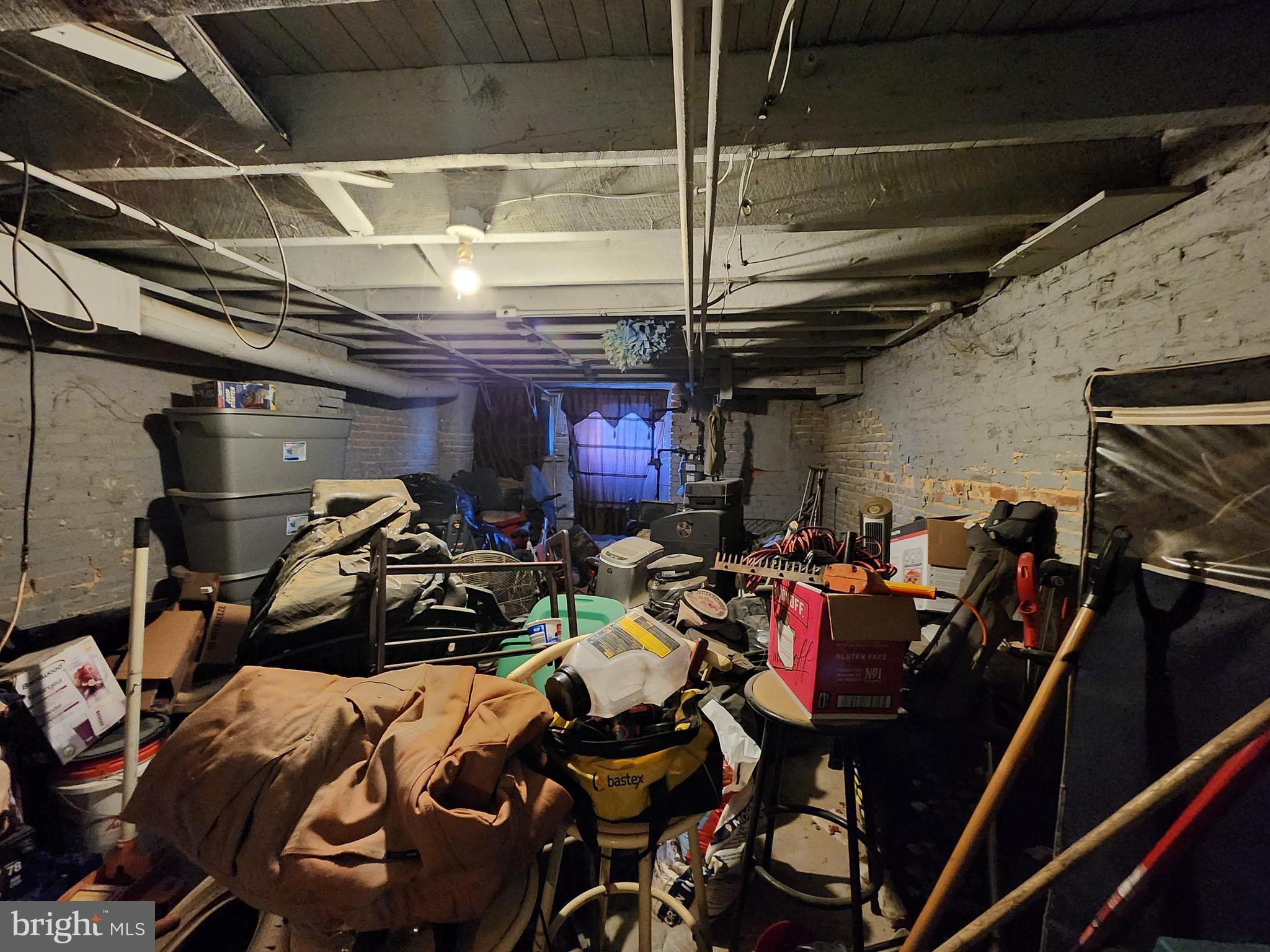 BROADWAY EAST - Residential