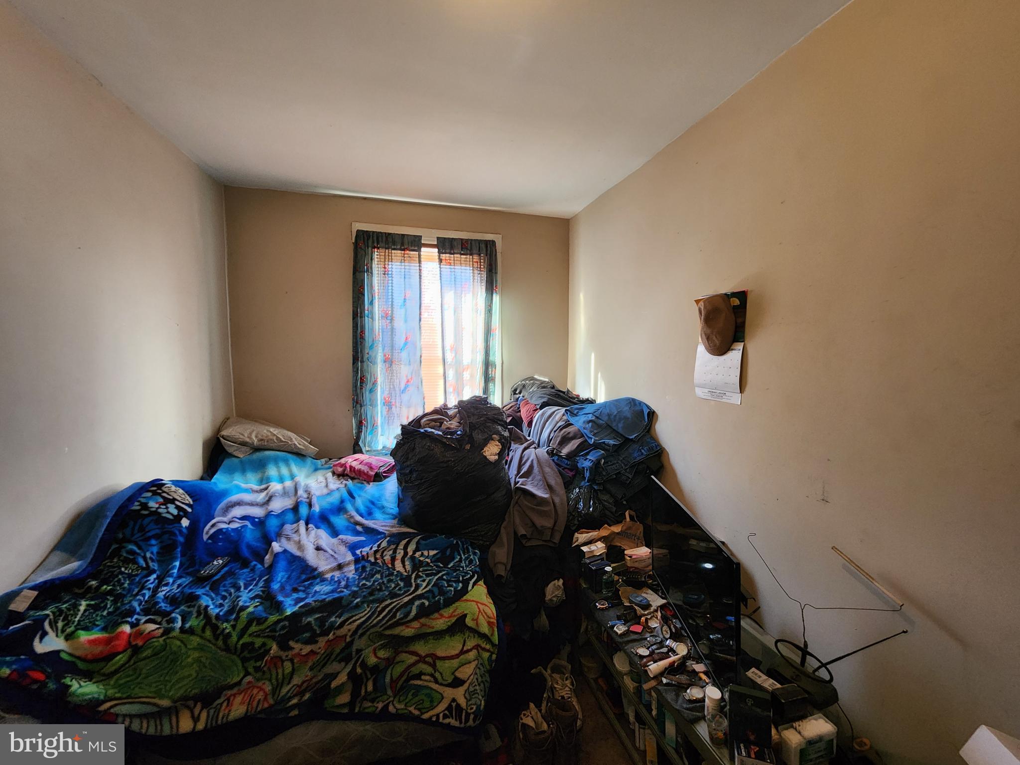 BROADWAY EAST - Residential