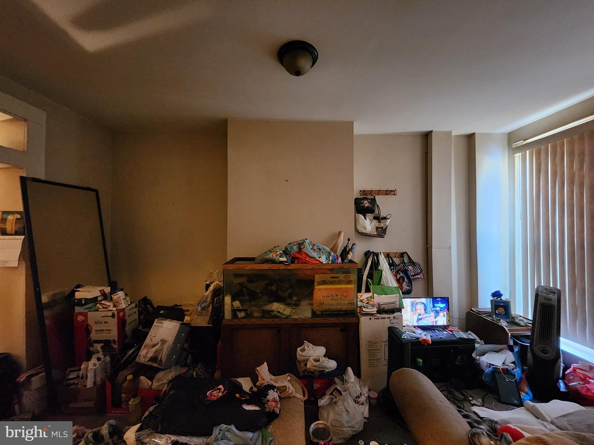 BROADWAY EAST - Residential