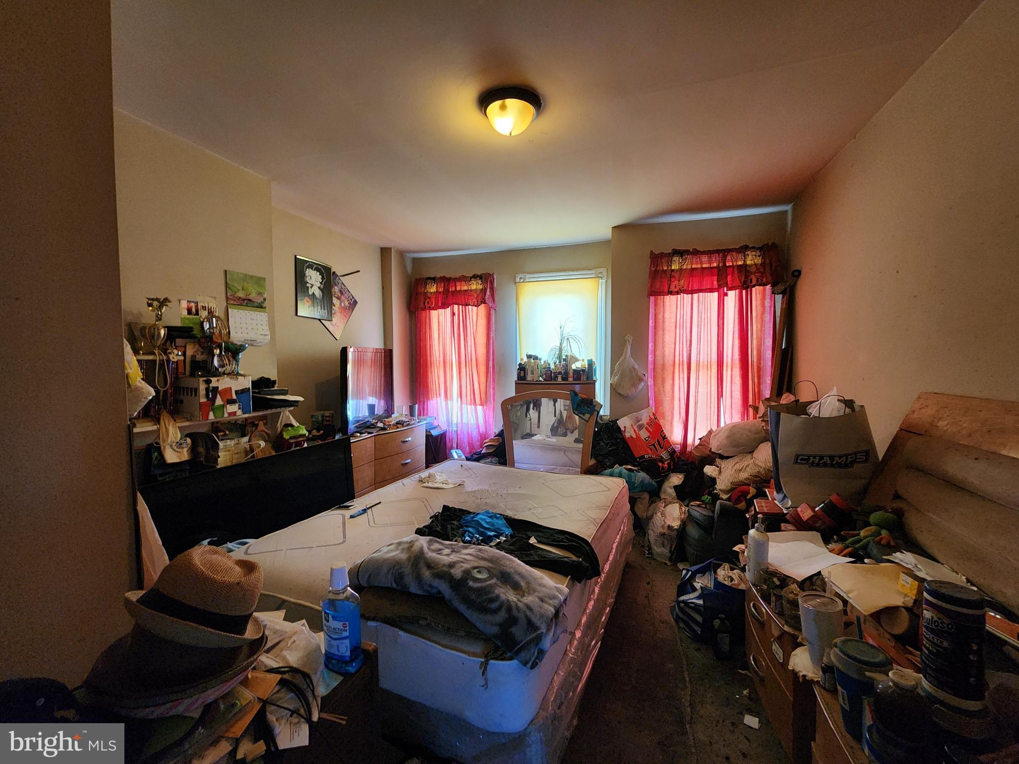 BROADWAY EAST - Residential