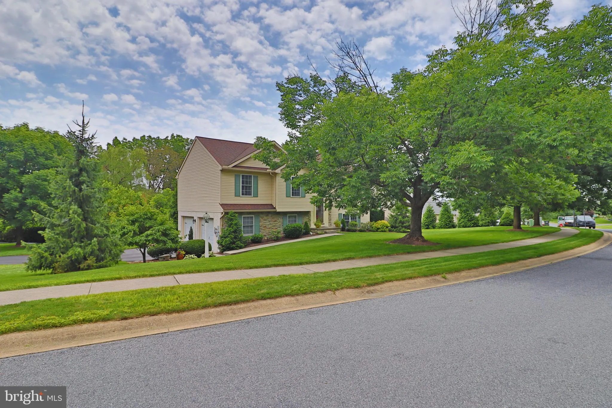 Manheim, Pennsylvania 17545, United States, 3 Bedrooms Bedrooms, ,2 BathroomsBathrooms,Residential,Active,177622