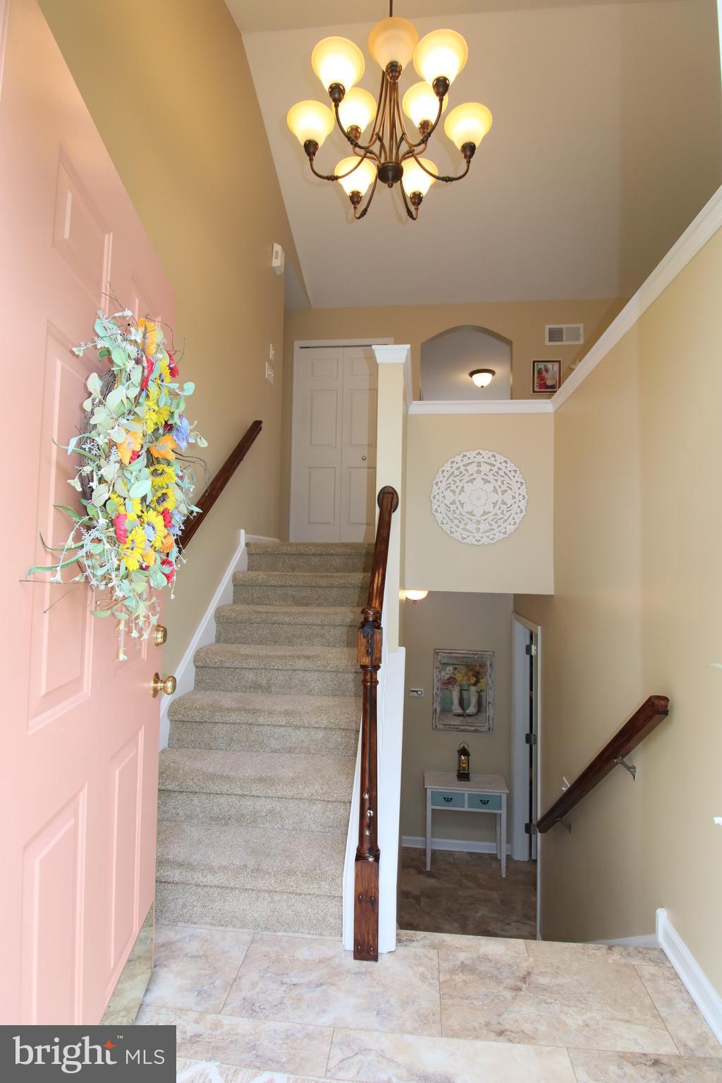 523 MEADOWLARK LANE