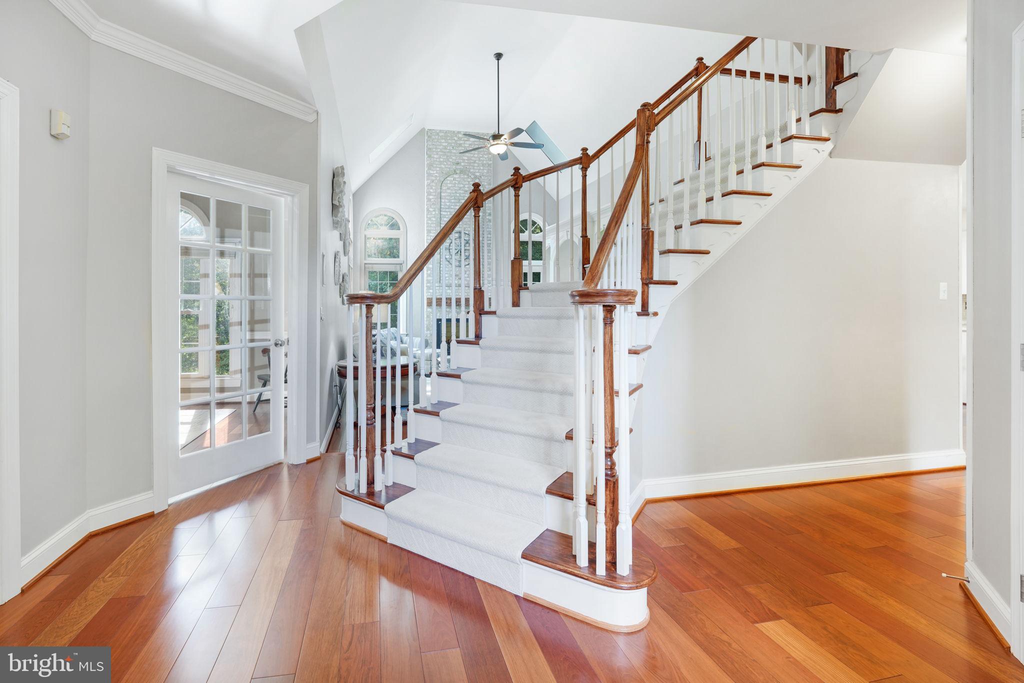 RESTON - Residential