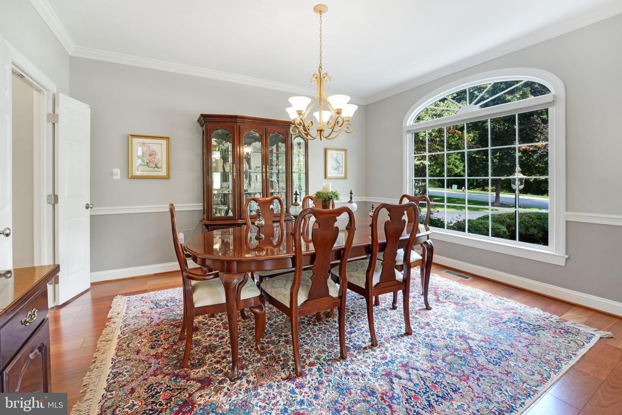 RESTON - Residential