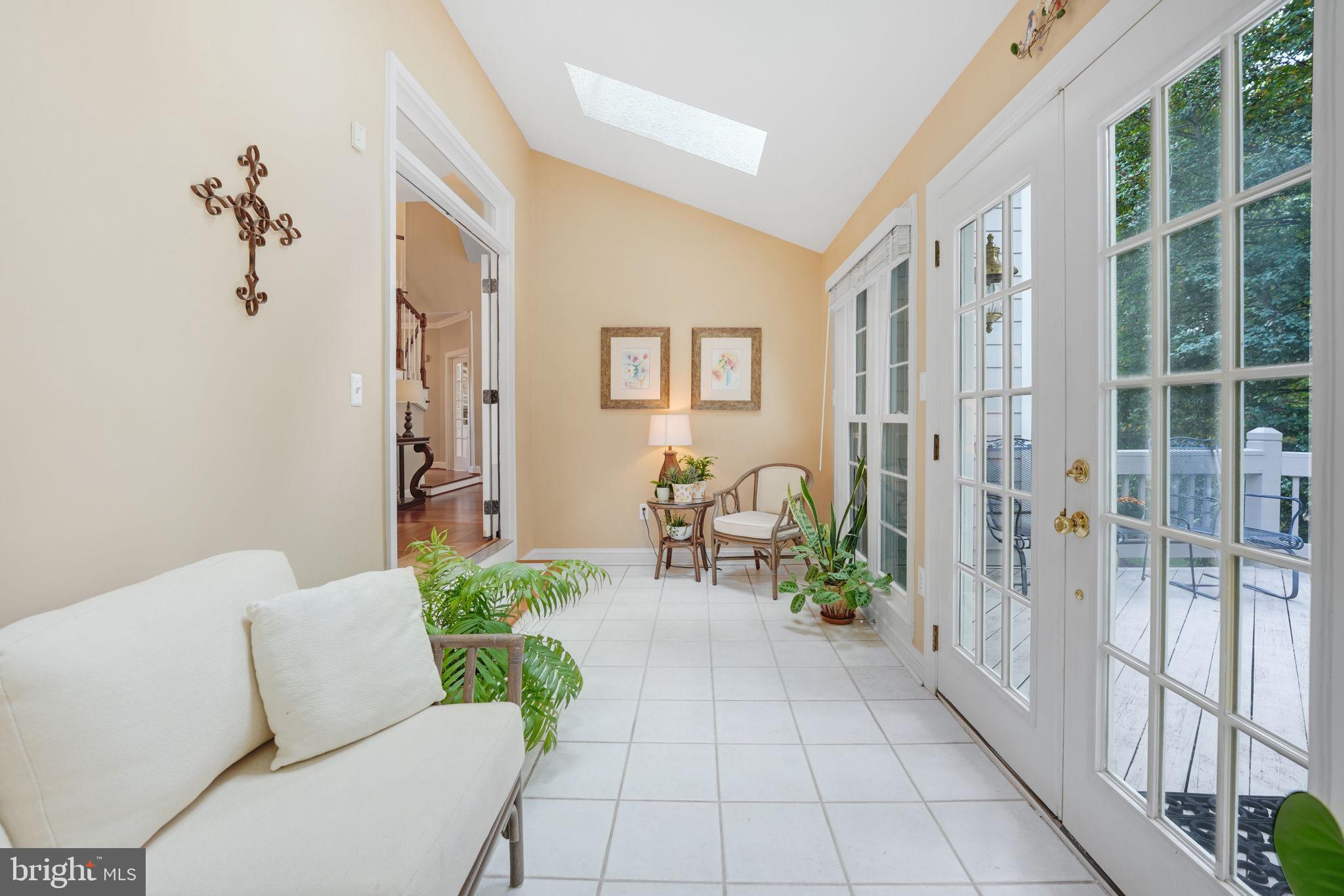 RESTON - Residential