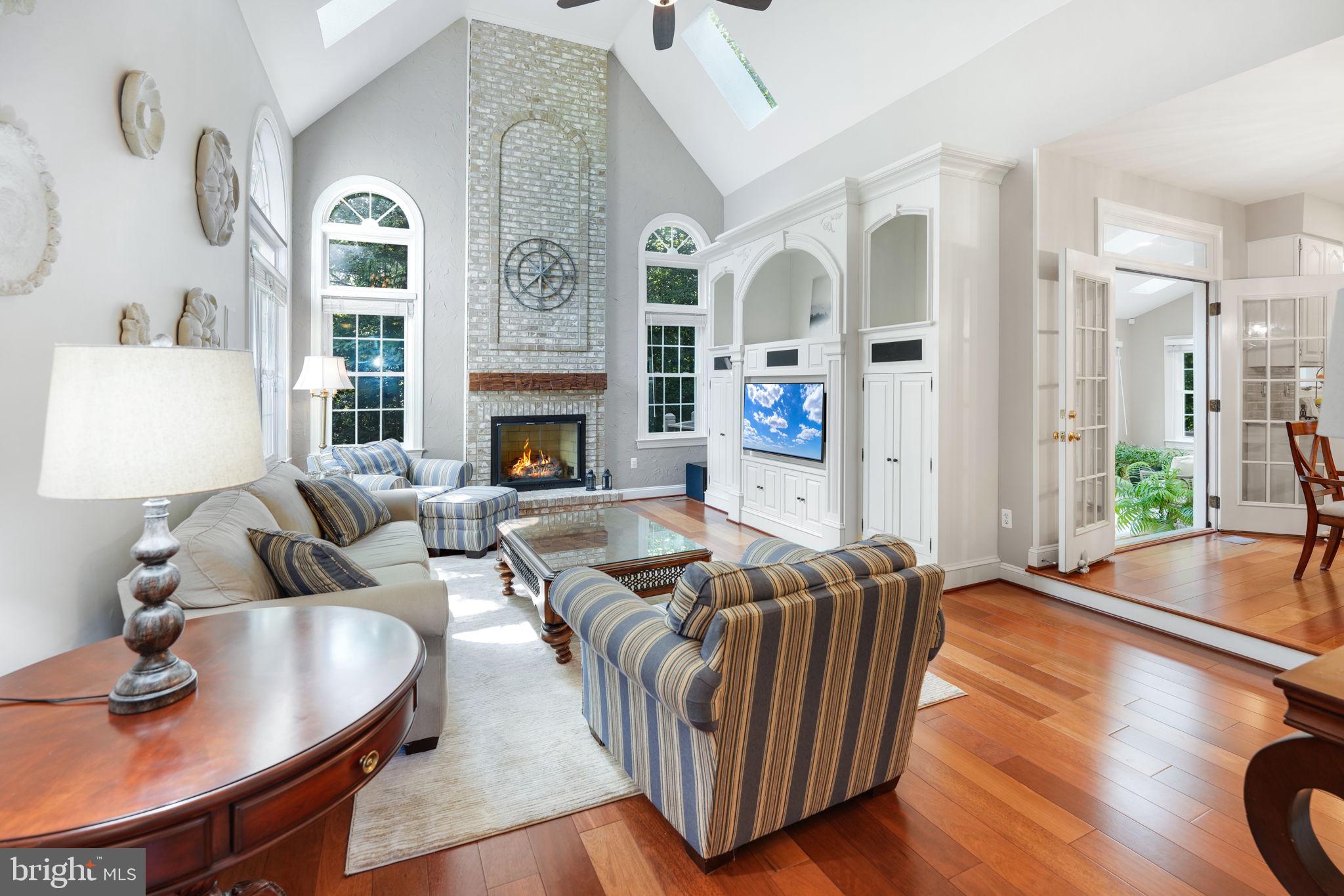 RESTON - Residential