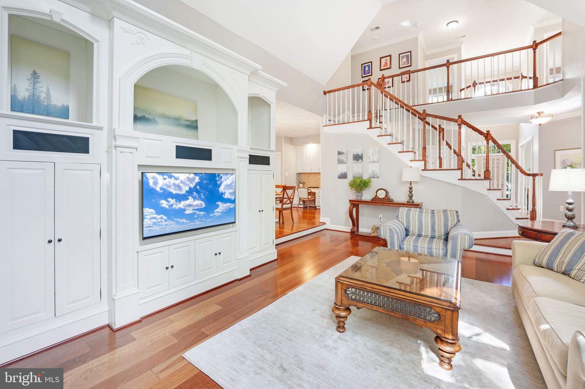 RESTON - Residential