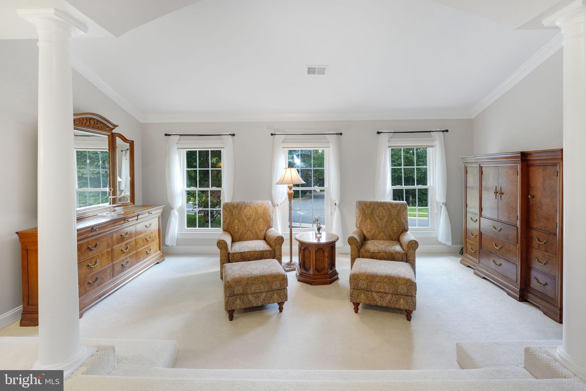 RESTON - Residential