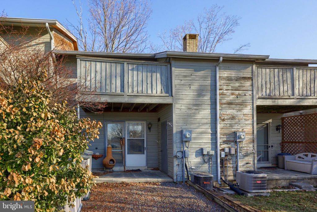 Photo of 541 Cloverbrook Drive, EPHRATA, PA 17522 (MLS # PALA2064980)