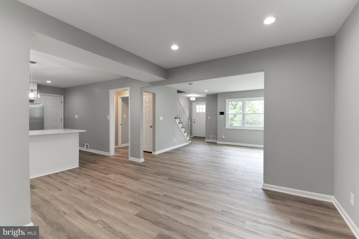 COLUMBIA HIGHLANDS - Residential