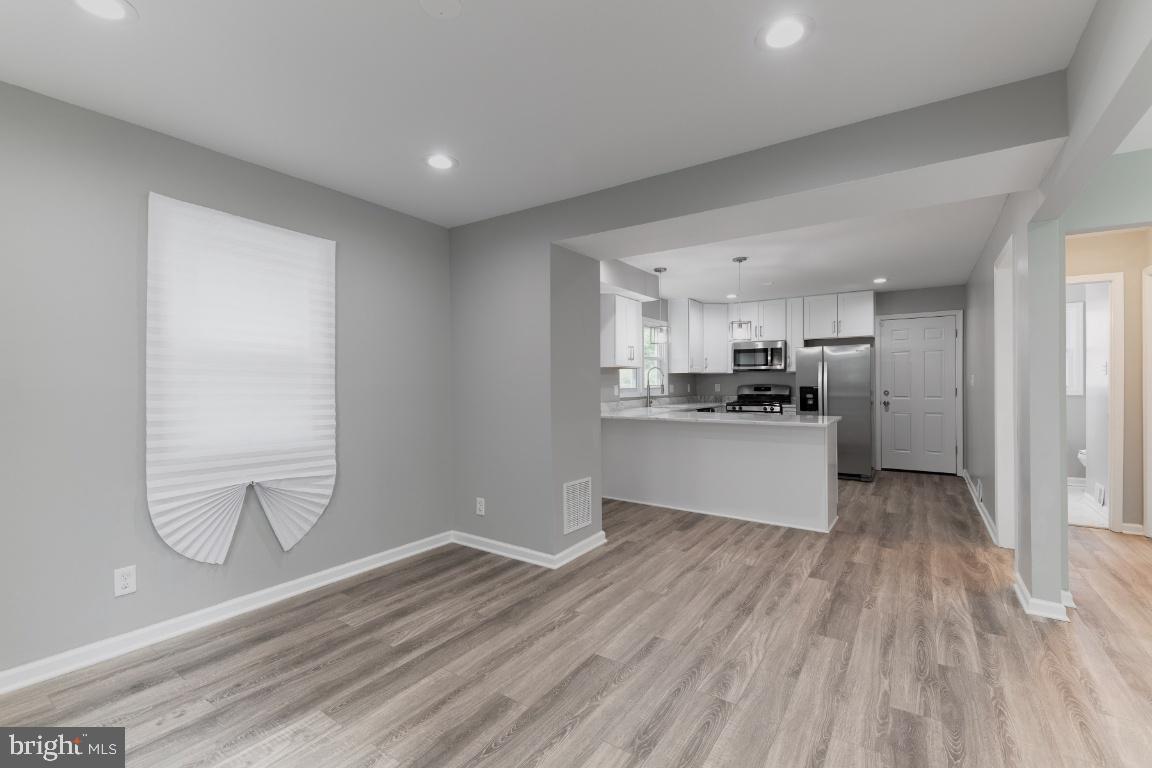 COLUMBIA HIGHLANDS - Residential