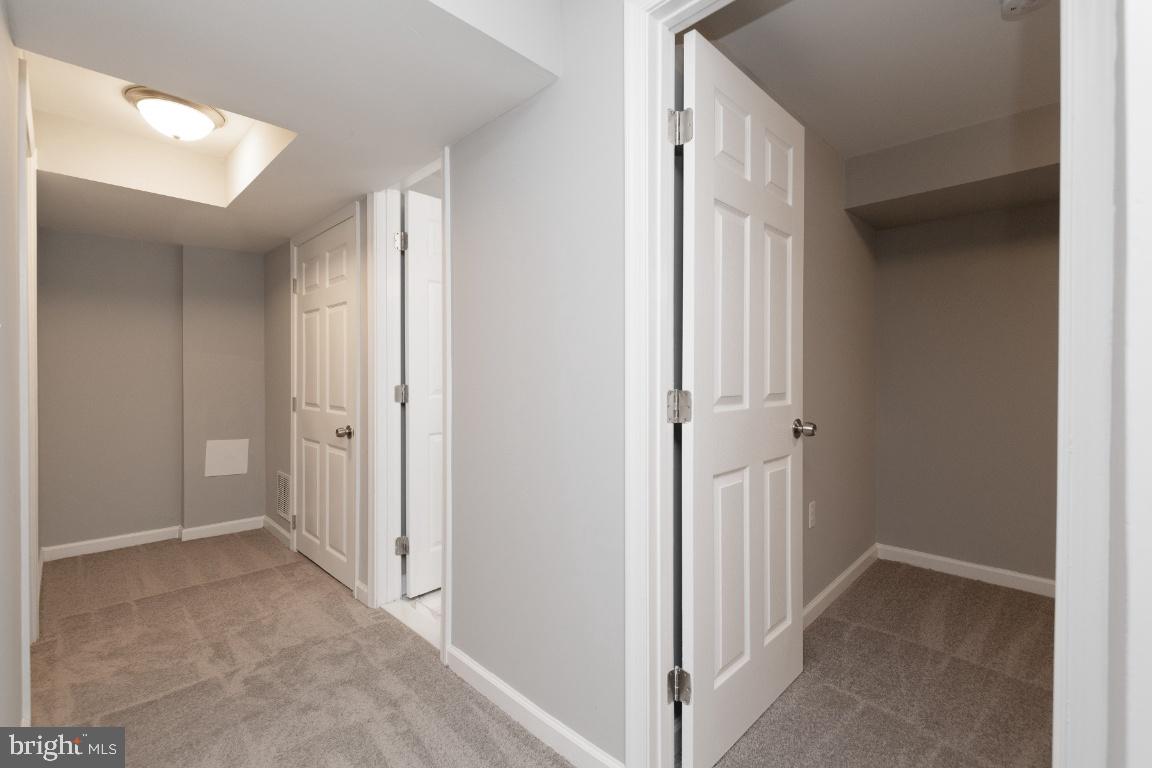 COLUMBIA HIGHLANDS - Residential