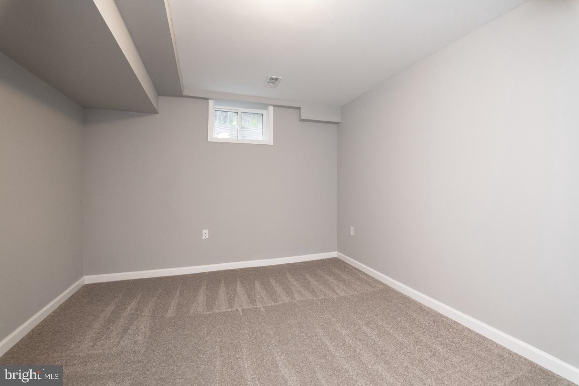 COLUMBIA HIGHLANDS - Residential