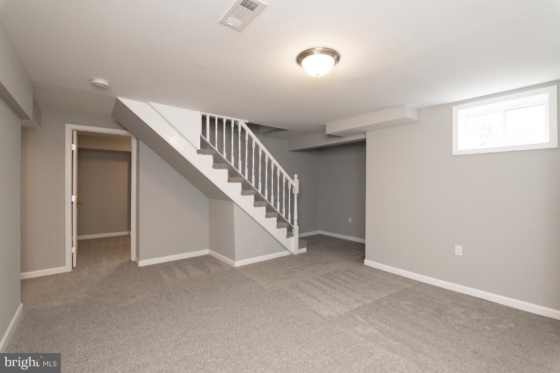 COLUMBIA HIGHLANDS - Residential