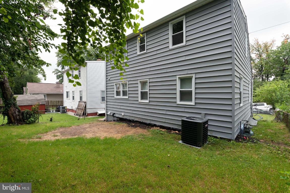 COLUMBIA HIGHLANDS - Residential