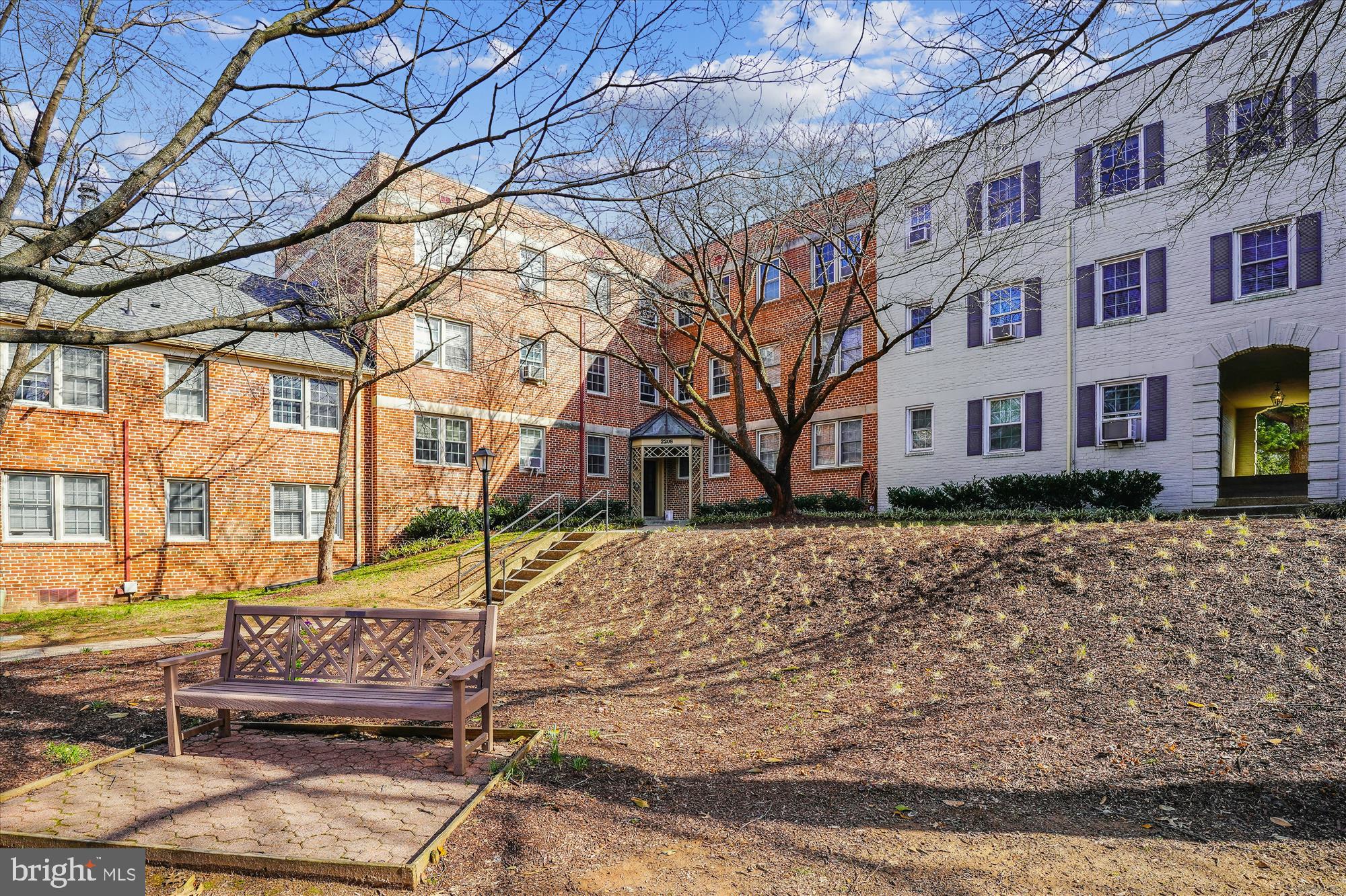 ROCK CREEK VILLAGE CONDOMINIUMS - Residential