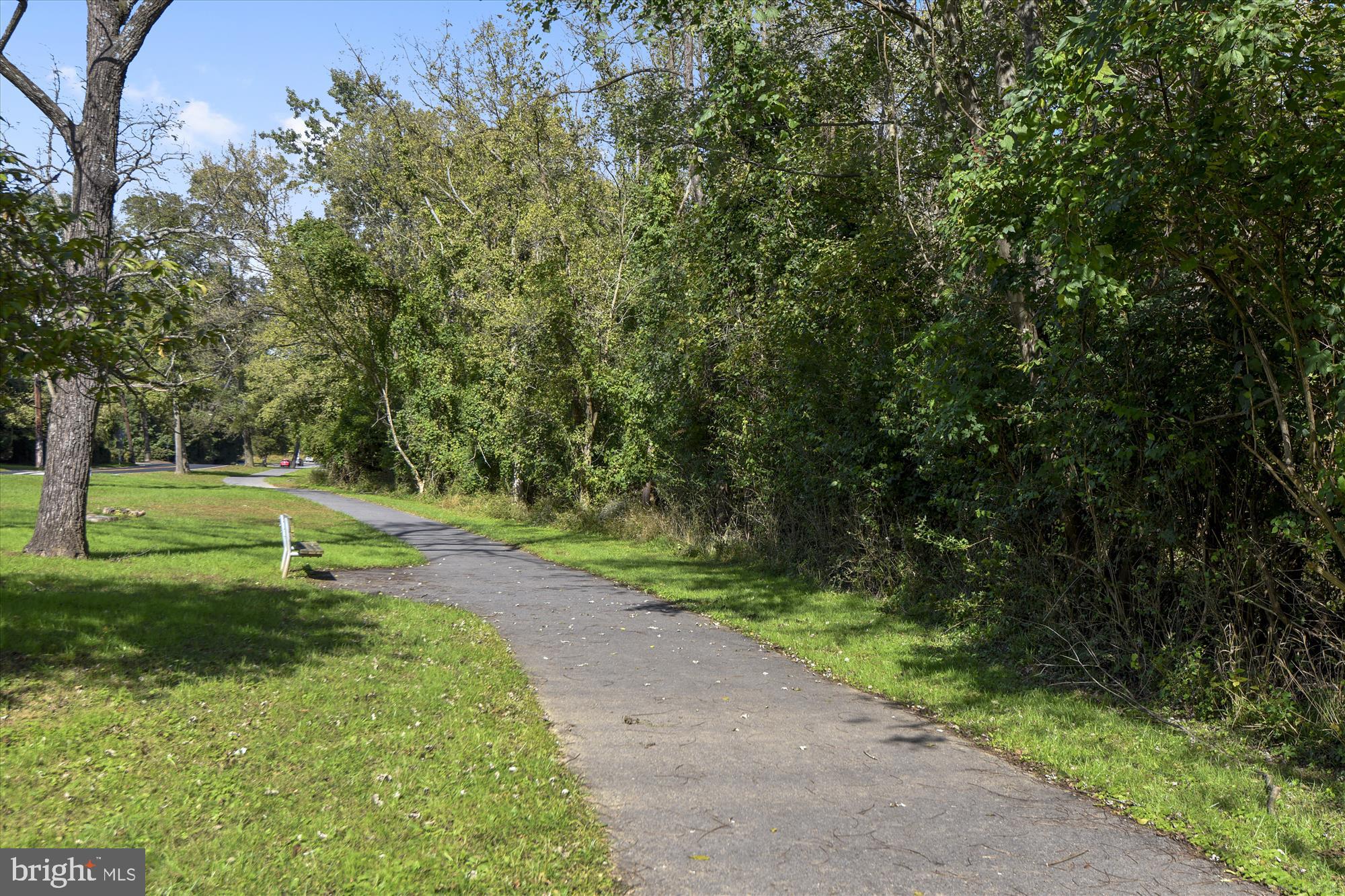ROCK CREEK VILLAGE CONDOMINIUMS - Residential