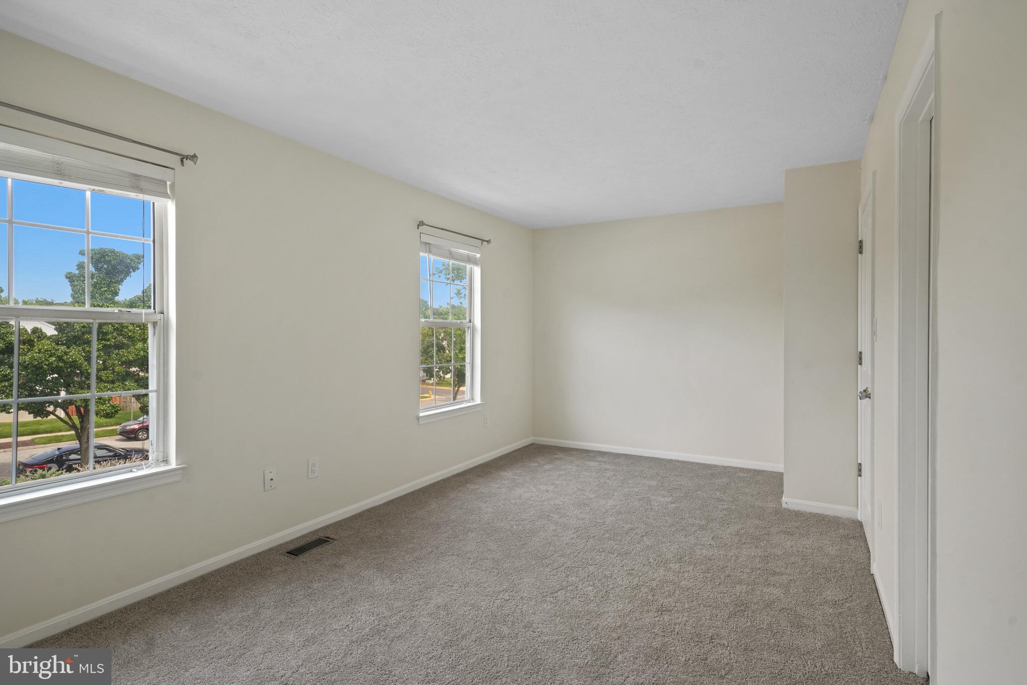 KINGS RANSOM CONDO - Residential Lease