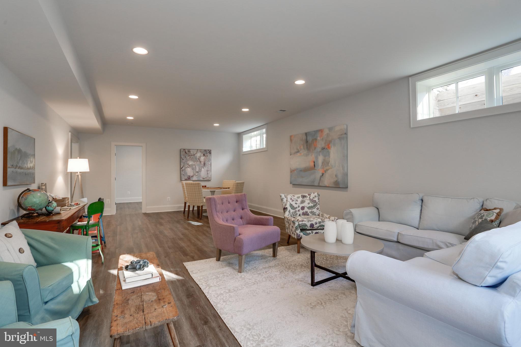 STRATFORD HILLS - Residential