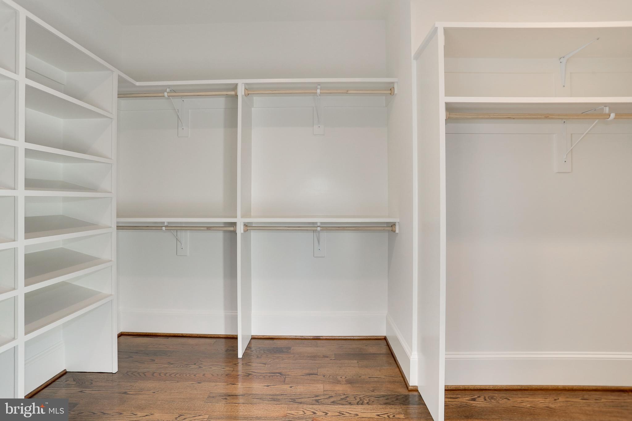 STRATFORD HILLS - Residential