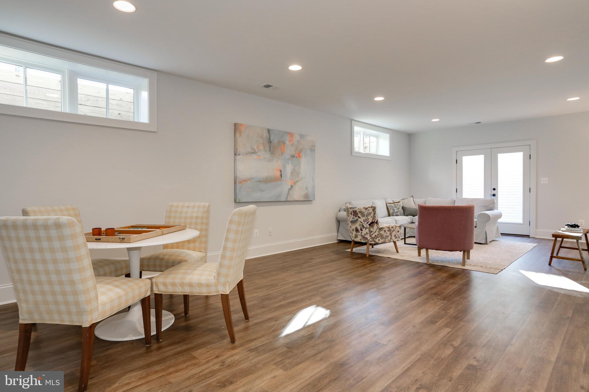 STRATFORD HILLS - Residential