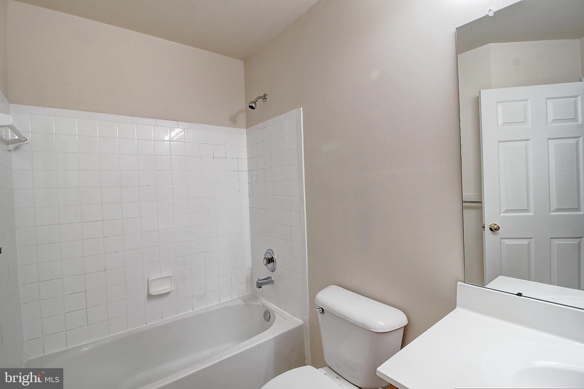 DEARBOUGHT - Residential Lease