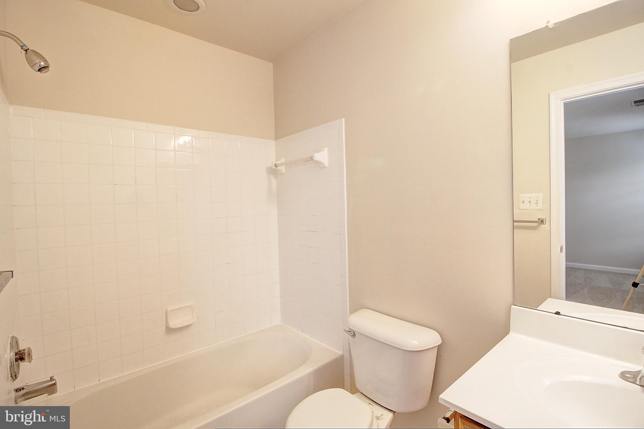 DEARBOUGHT - Residential Lease