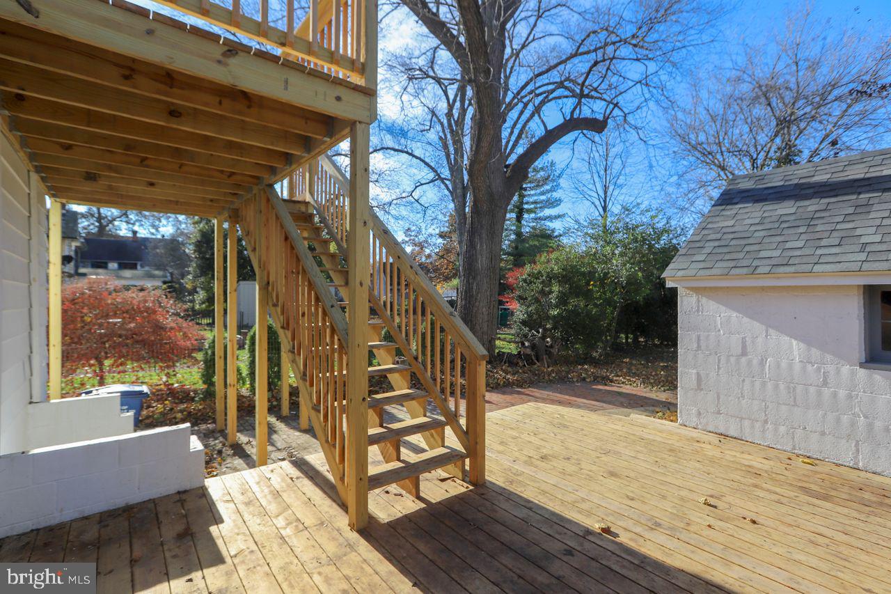 HISTORIC CENTREVILLE - Commercial Sale