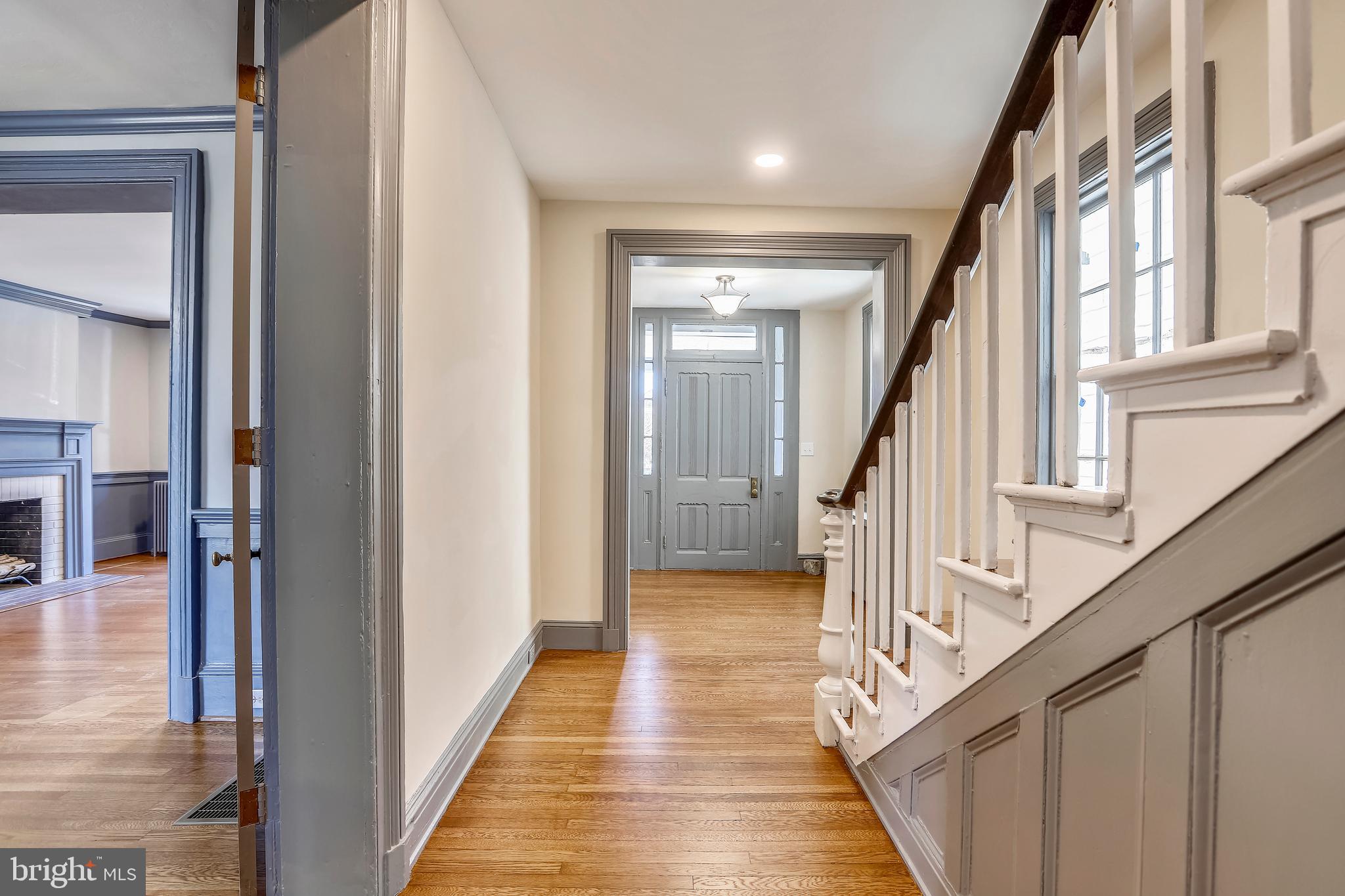 HISTORIC CENTREVILLE - Commercial Sale