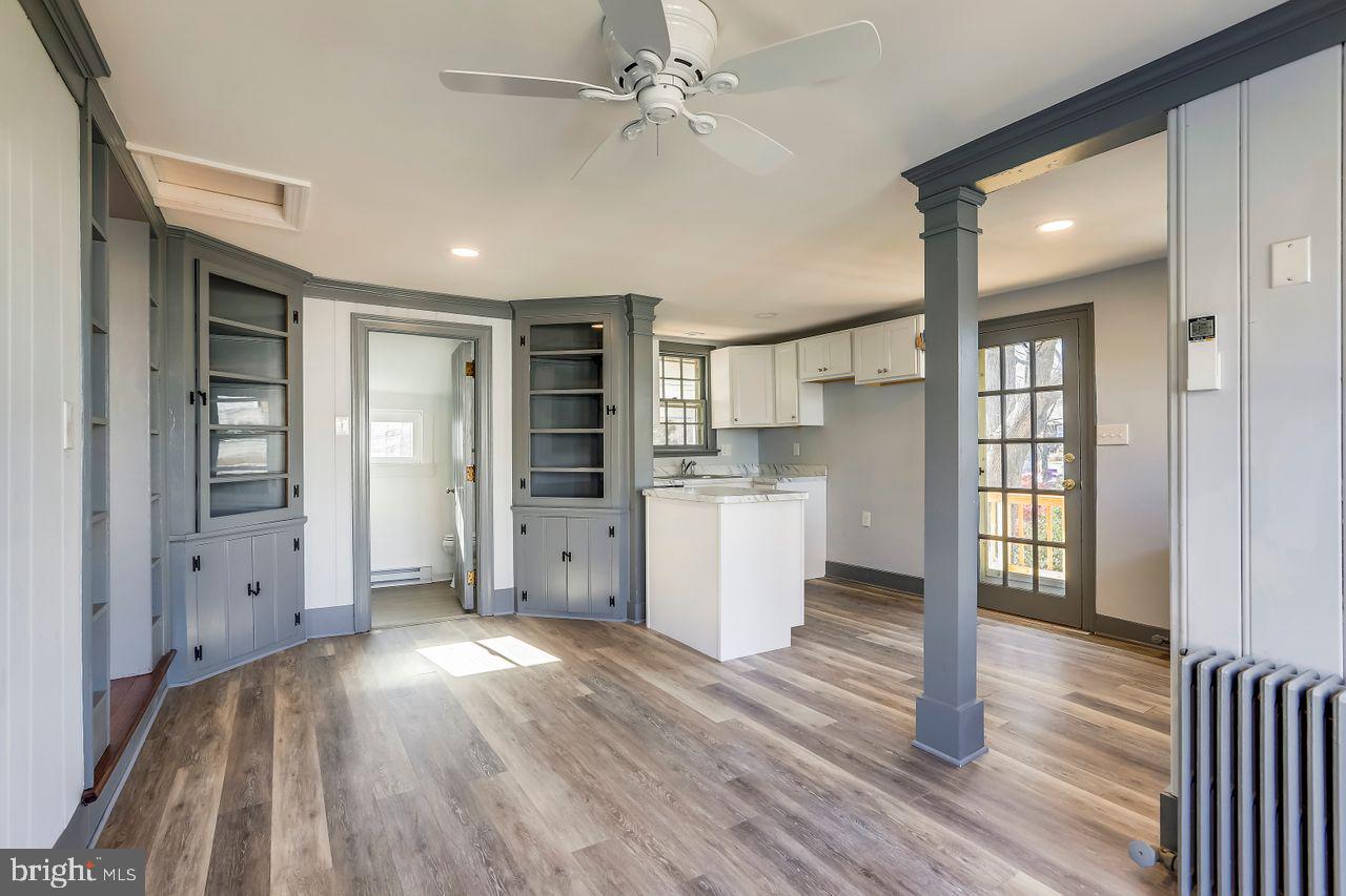 HISTORIC CENTREVILLE - Commercial Sale