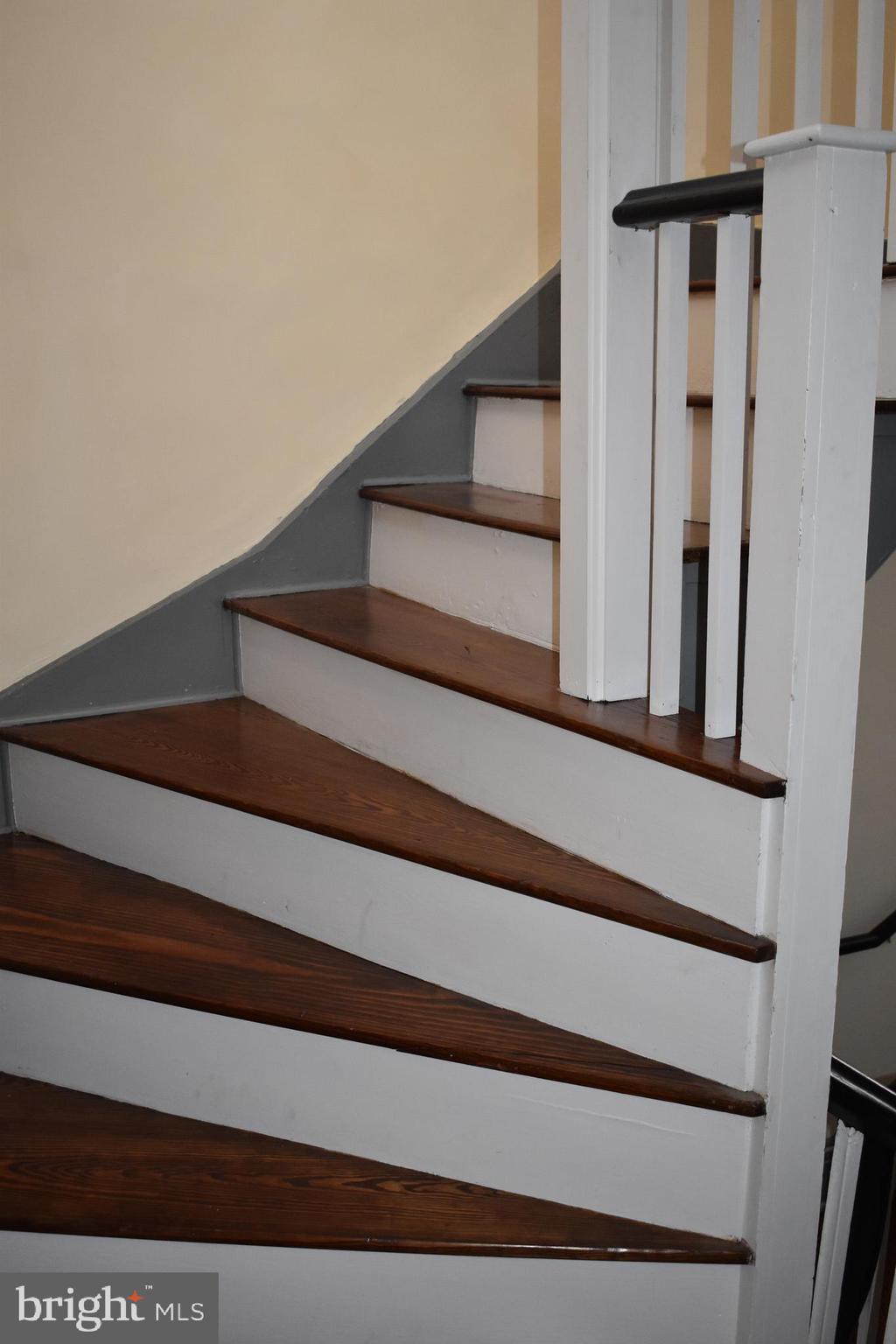 HISTORIC CENTREVILLE - Commercial Sale