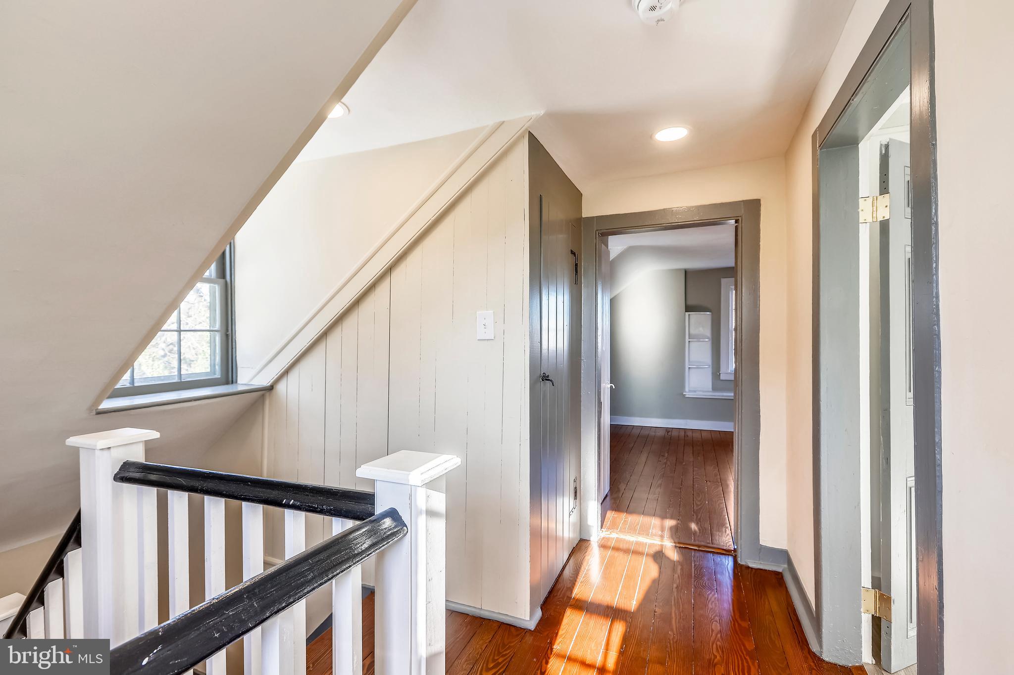 HISTORIC CENTREVILLE - Commercial Sale