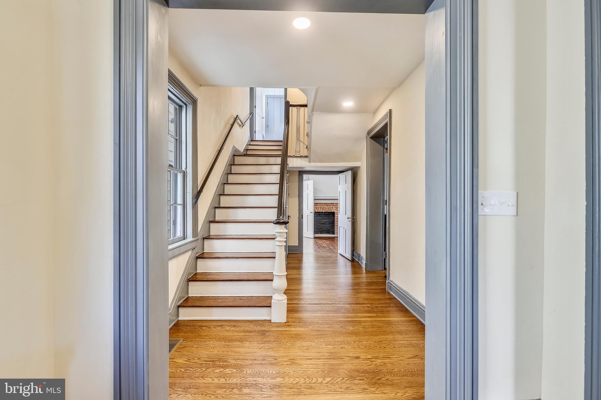 HISTORIC CENTREVILLE - Commercial Sale