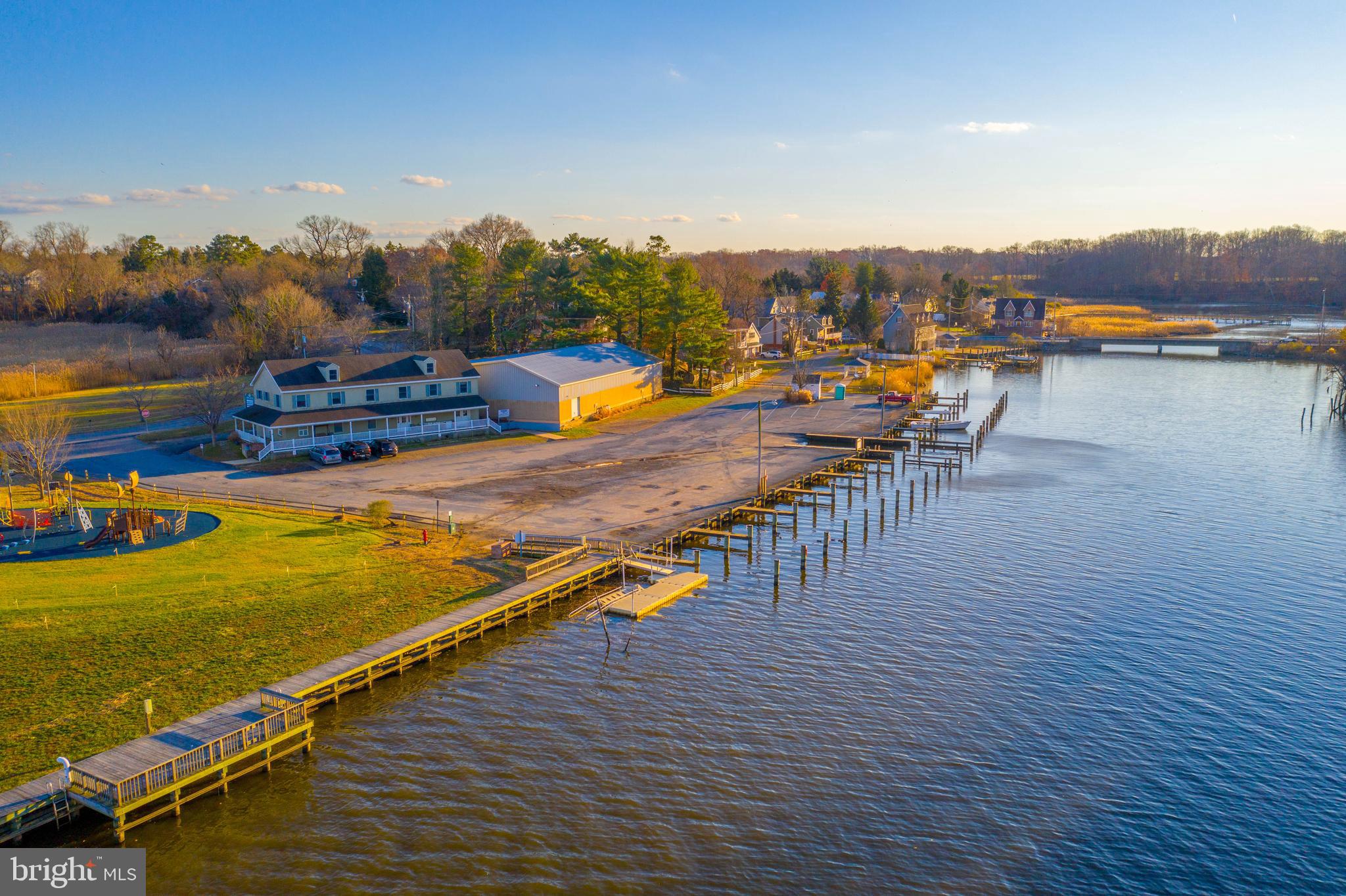 HISTORIC CENTREVILLE - Commercial Sale