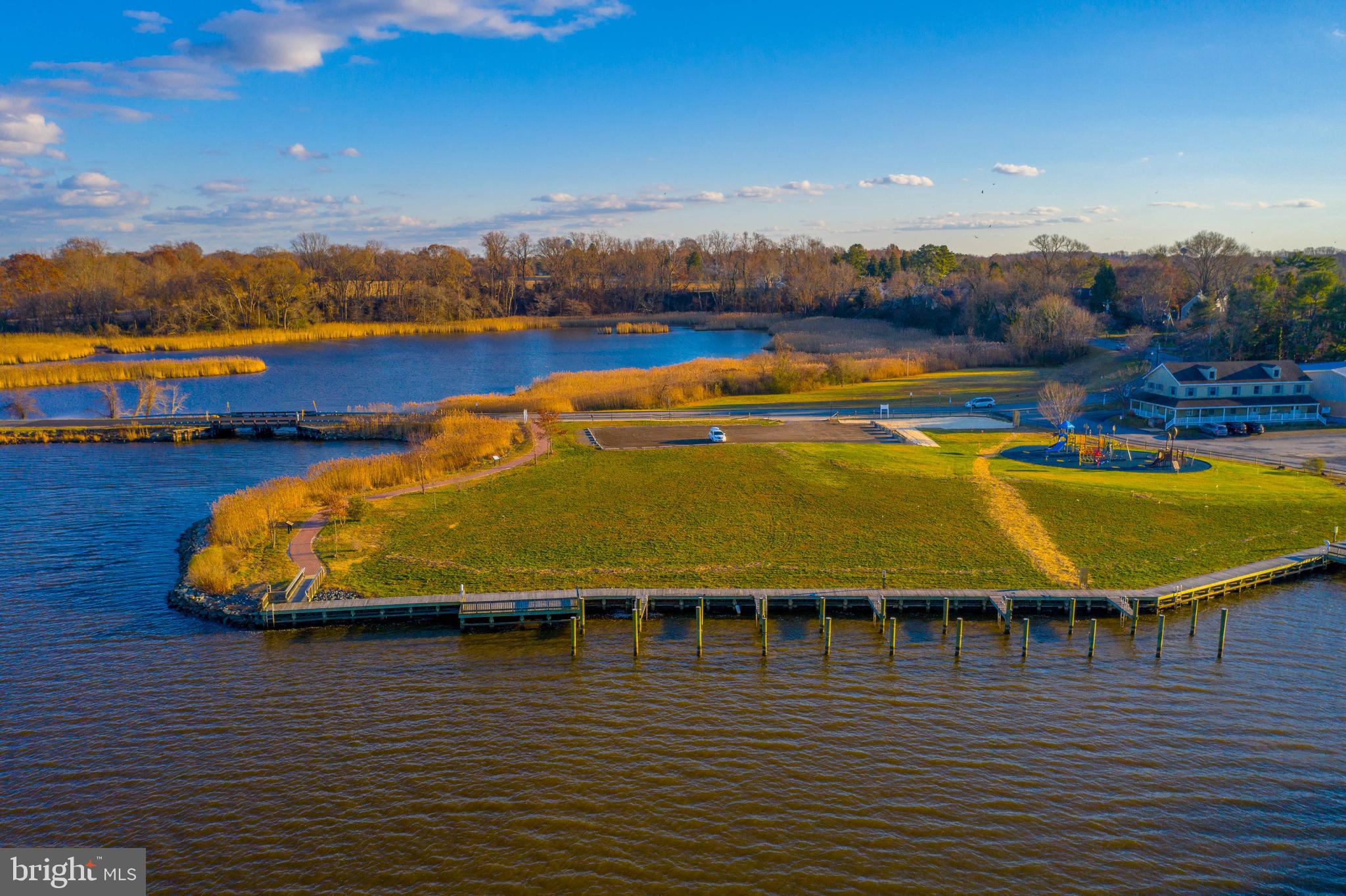 HISTORIC CENTREVILLE - Commercial Sale