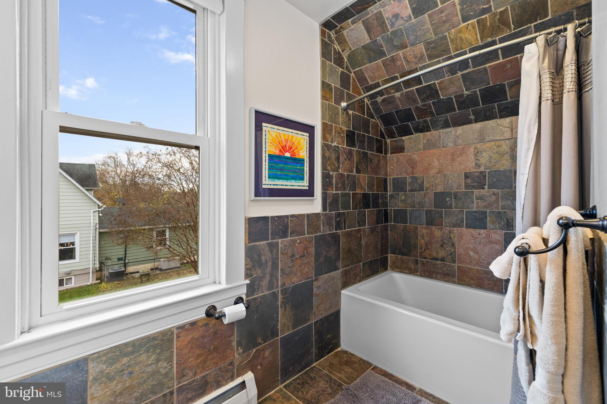 LAKE FALLS - Residential