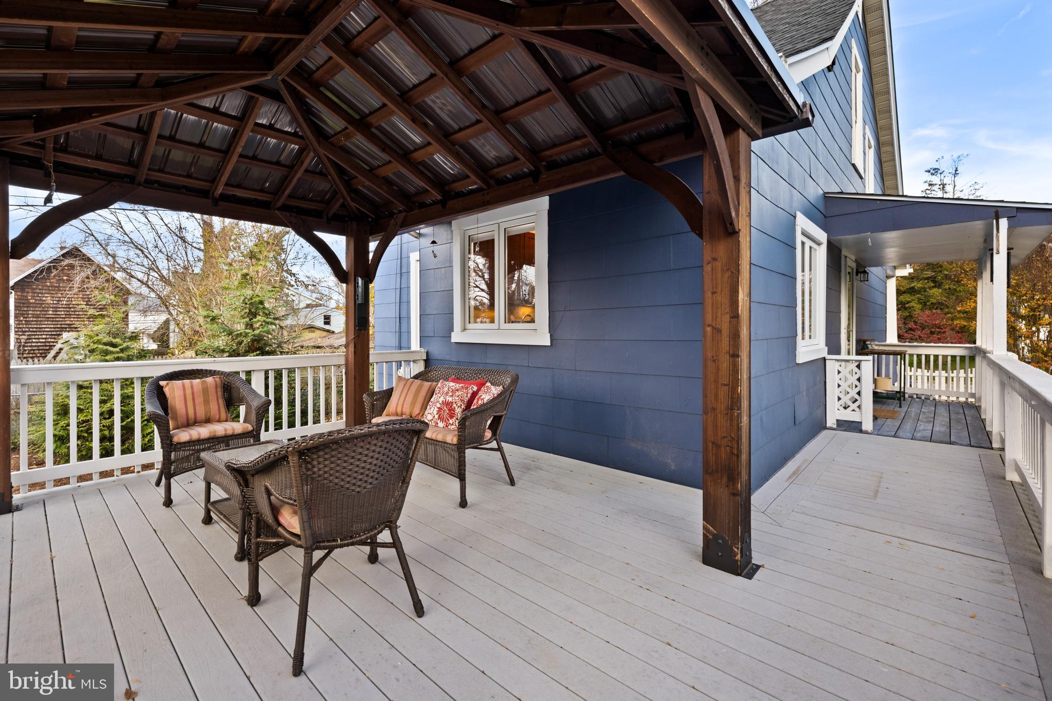 LAKE FALLS - Residential