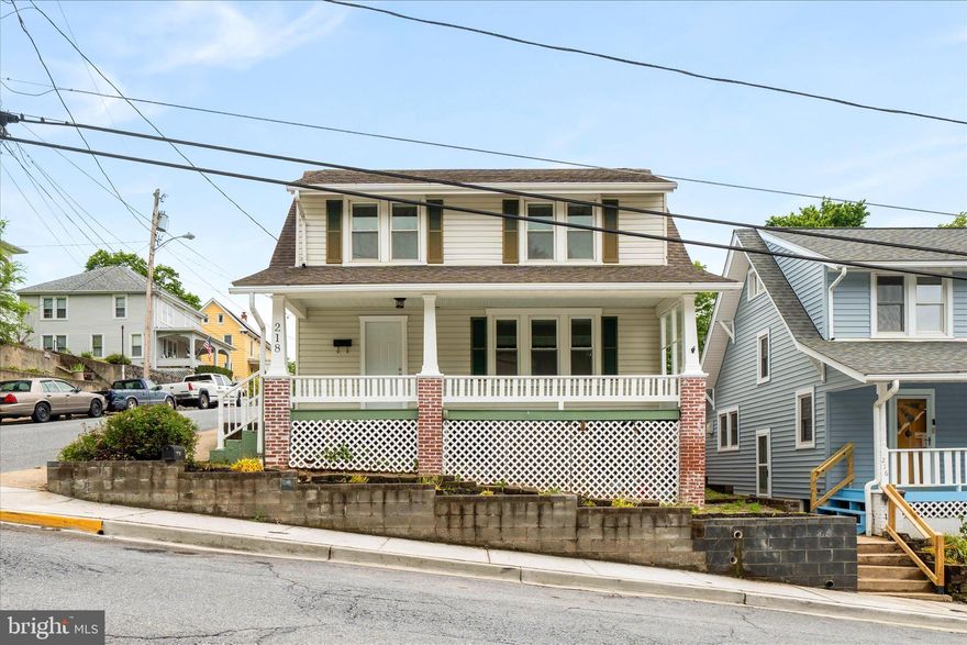 Welcome to this spacious Colonial-style home located in Downtown Brunswick! Offering 3 bedrooms and 2 full bathrooms, this home features a large open kitchen and dining area that’s perfect for entertaining. The kitchen is beautifully appointed with Corian and granite countertops, stainless steel appliances, an oversized center island with a second sink and cooktop, a spacious table area, and abundant cabinet storage.

Step outside to enjoy the brick patio and beautifully terraced, fully fenced backyard — ideal for relaxing or hosting guests. The home also features two fully tiled bathrooms, including a luxurious multi-head walk-in shower and an oversized soaking tub. The lower level offers a spacious family room along with additional storage or gym space.

Don’t miss your opportunity to make this incredible home yours!