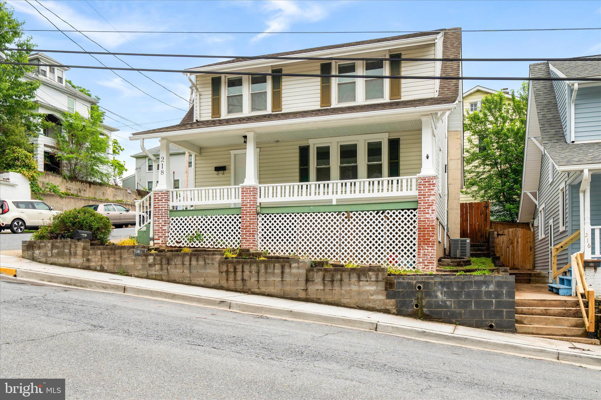 DOWNTOWN BRUNSWICK - Residential