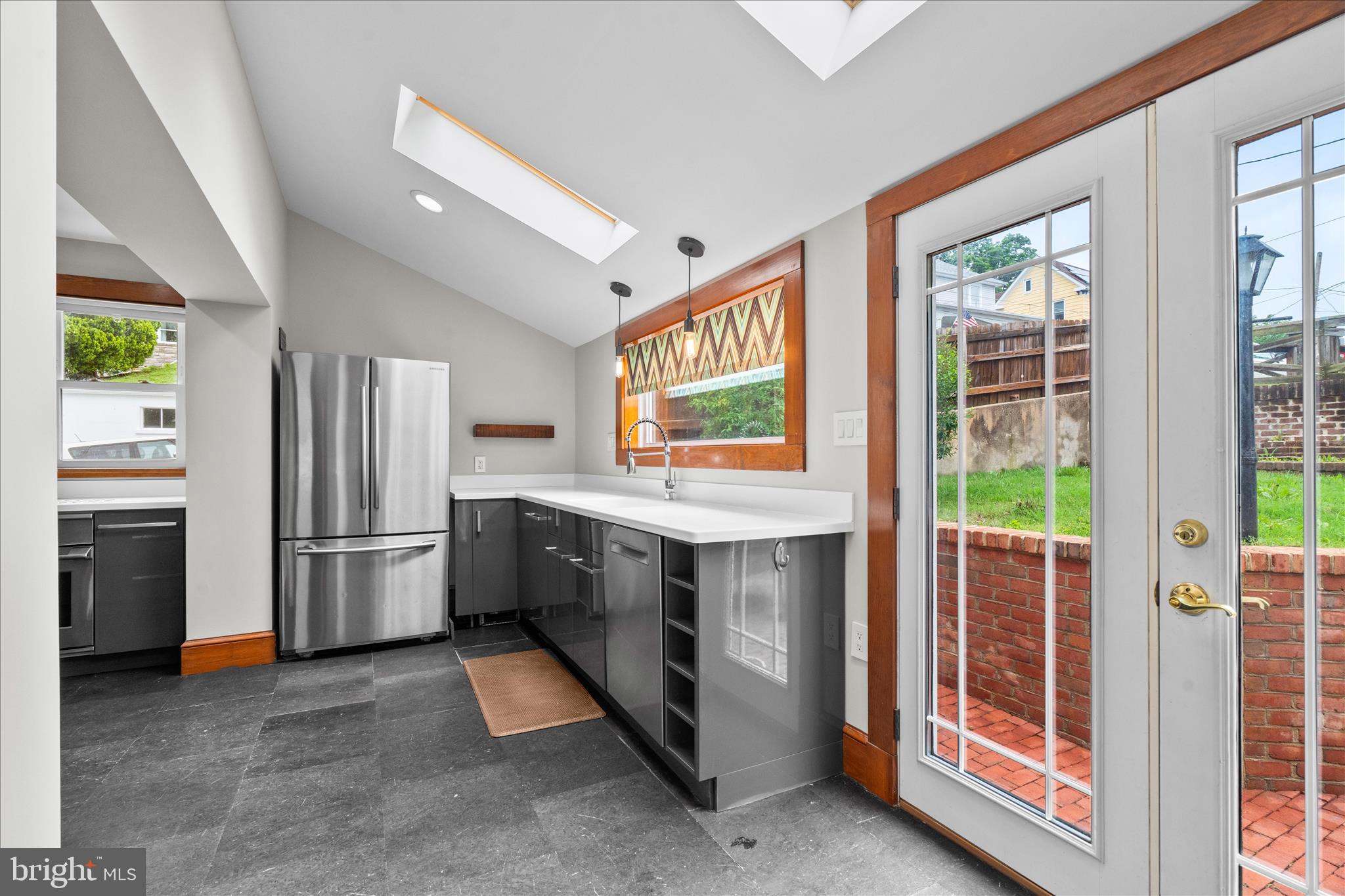 DOWNTOWN BRUNSWICK - Residential