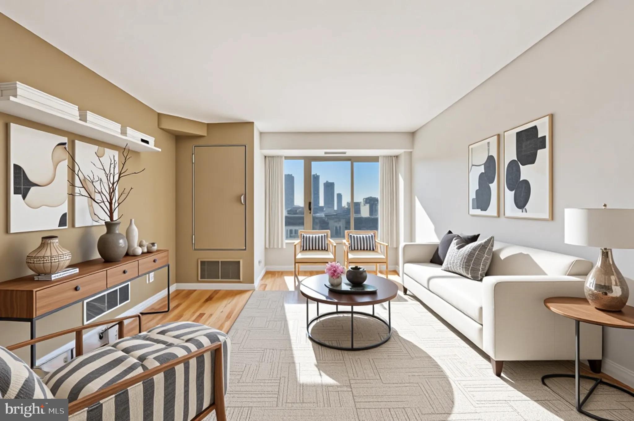 LOGAN SQUARE - Residential