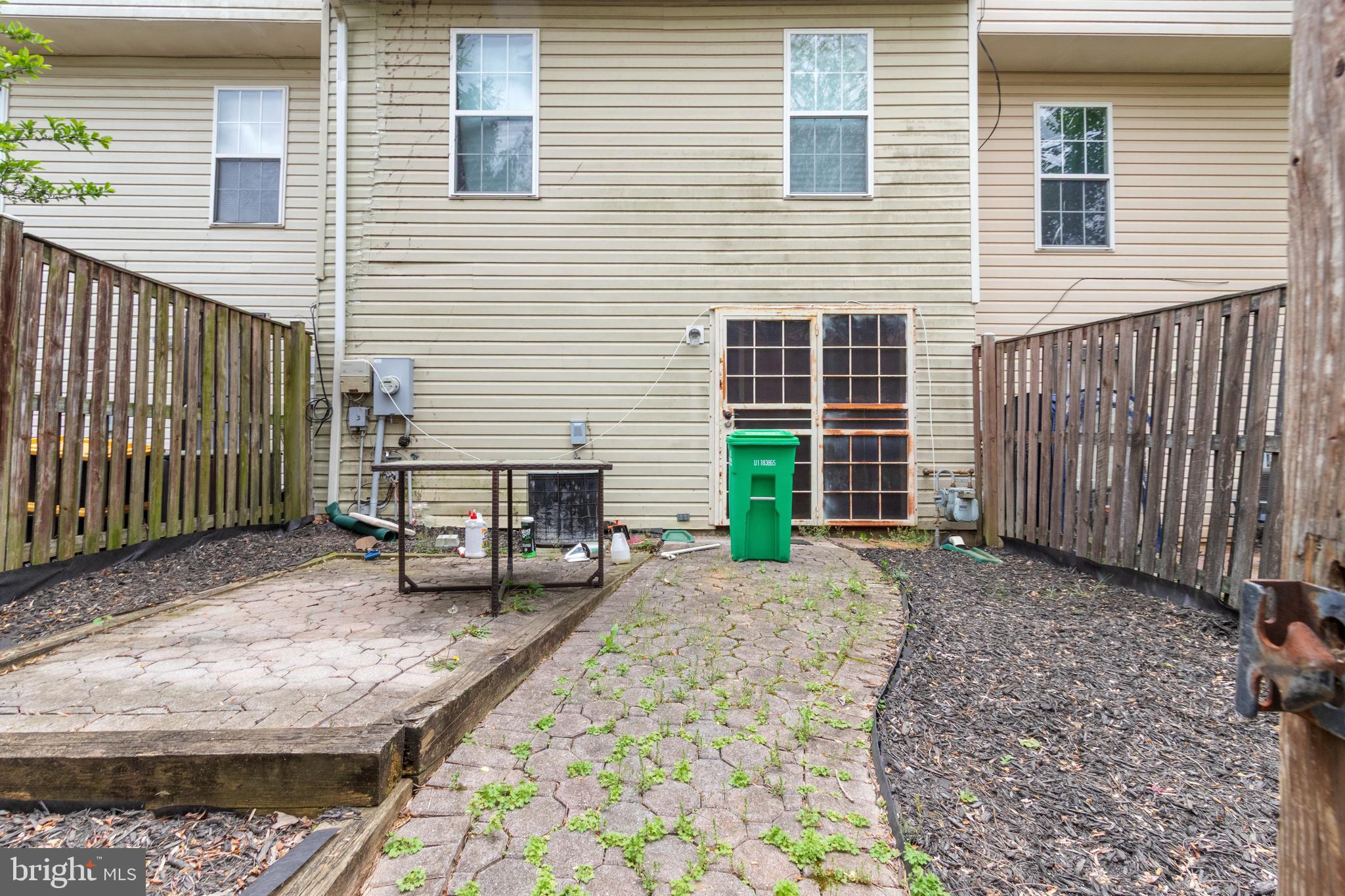 HILLCREST TOWNE - Residential