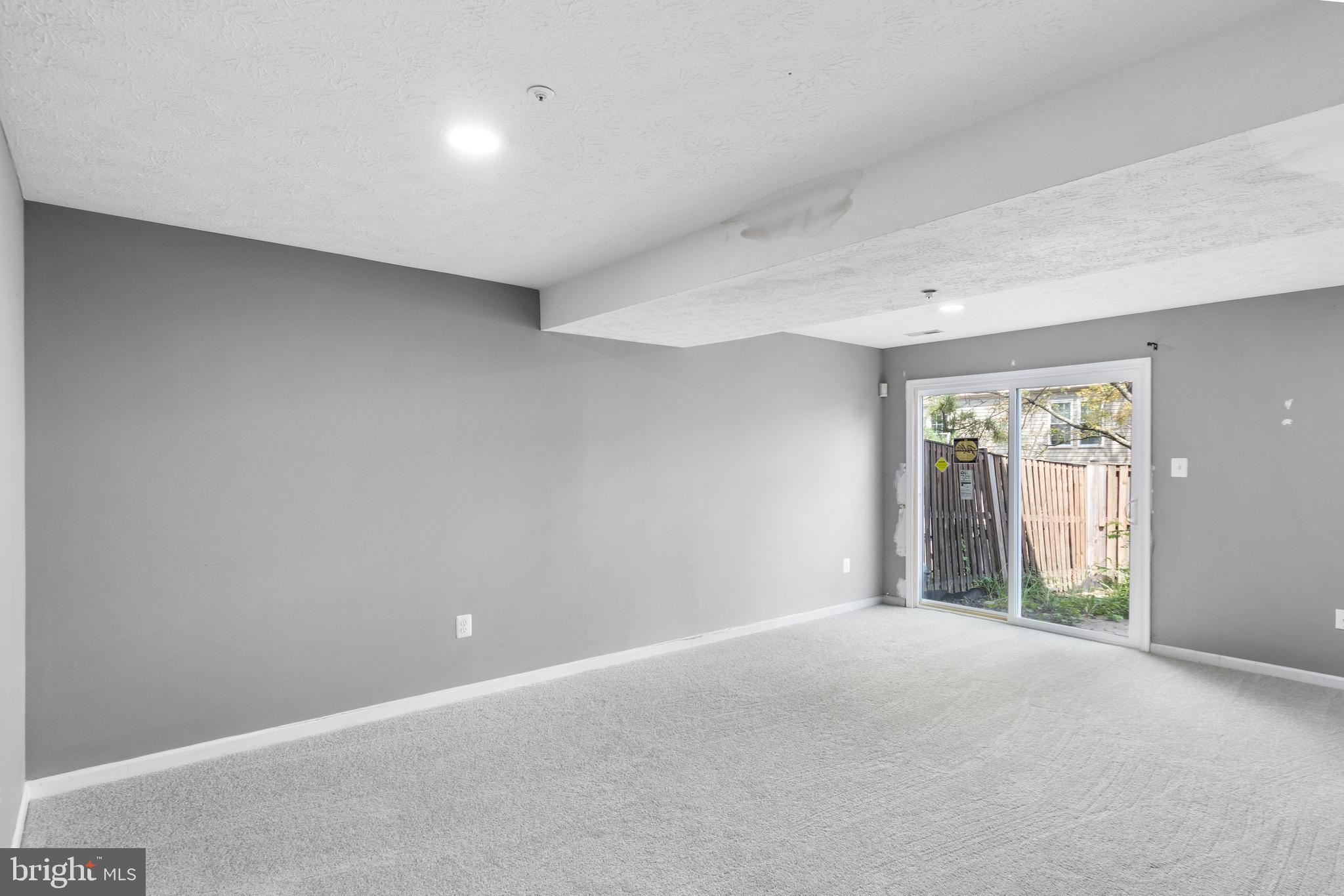 HILLCREST TOWNE - Residential